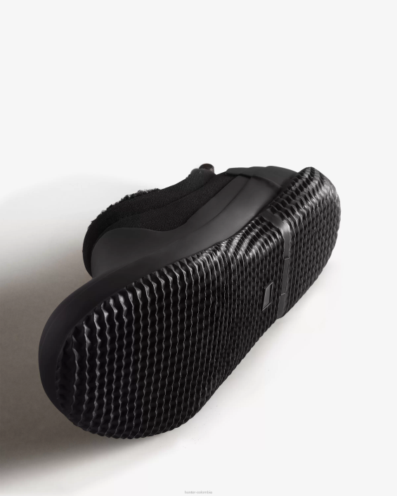 mujer zapato de piel de oveja vegano aislado 6284291 Hunter