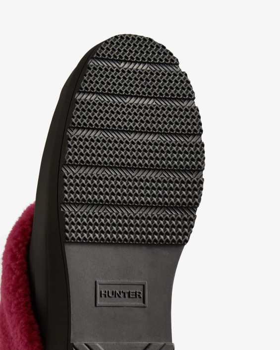 mujer jugar zuecos aislados de piel de oveja vegana 6284259 Hunter